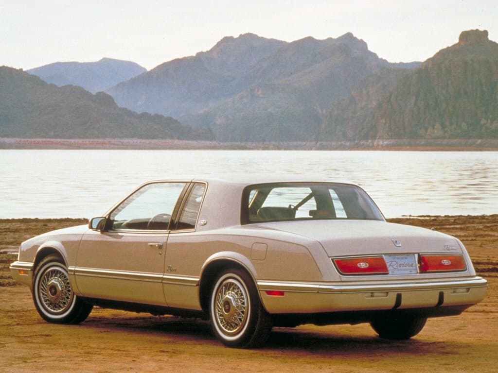 Buick Riviera VII — 3/4 arxadan