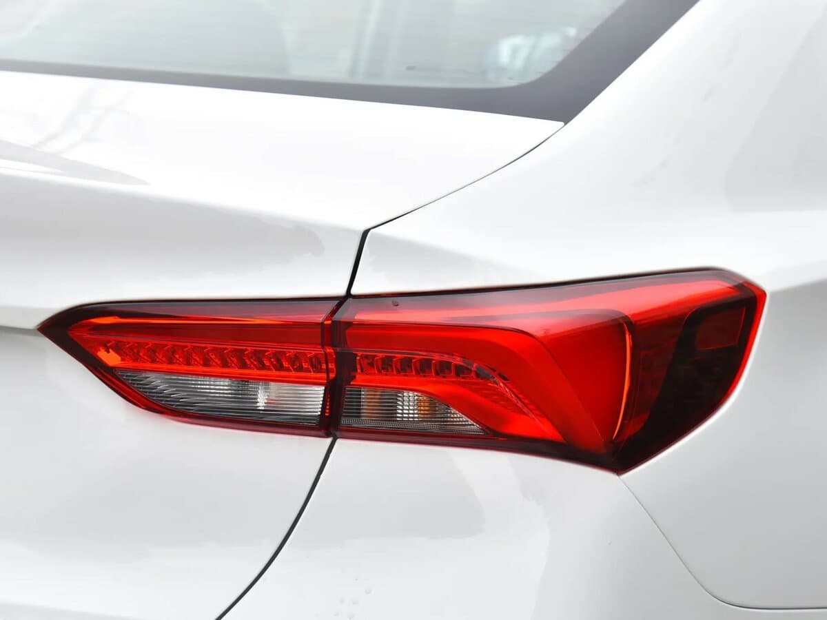 Buick Verano III (Pro) — Detal