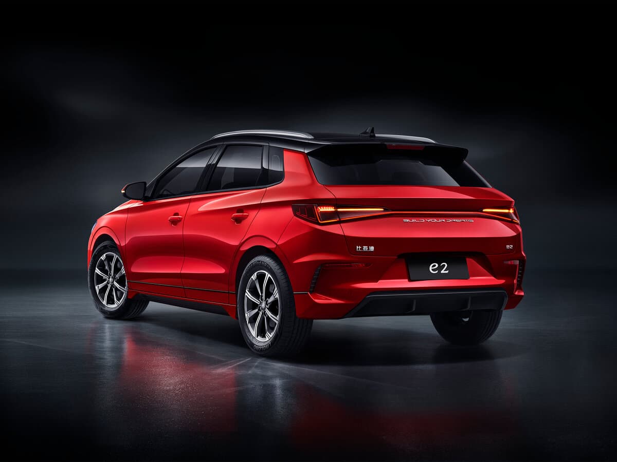 BYD E2 I — 3/4 arxadan