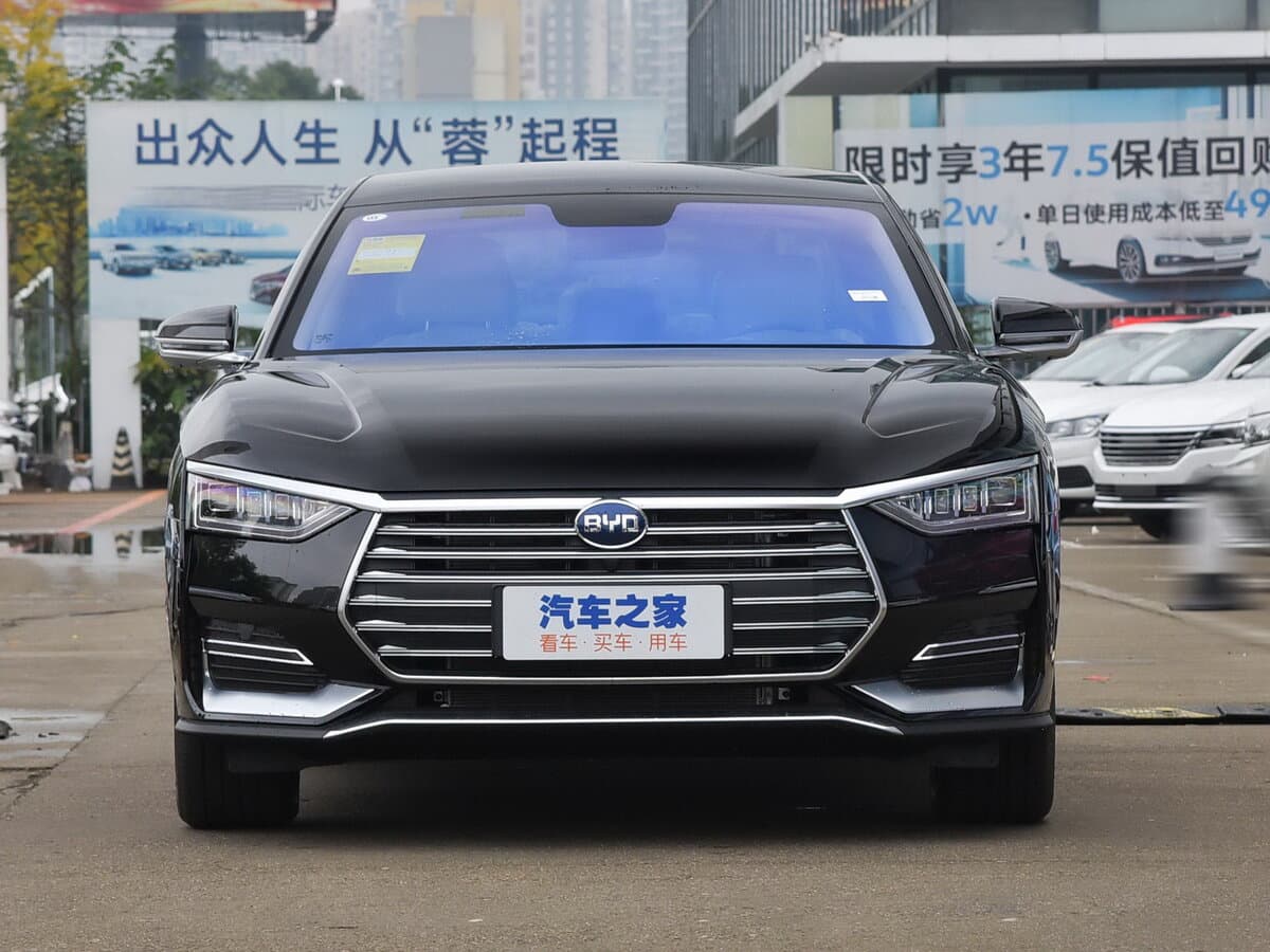 BYD E9 I — Öndən