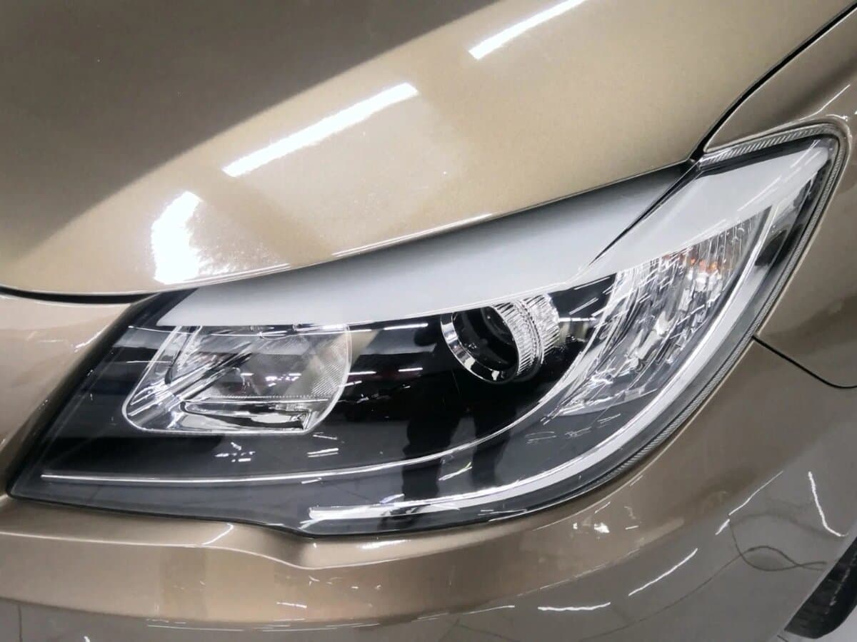 BYD G6 2011 – 2013 — Fara