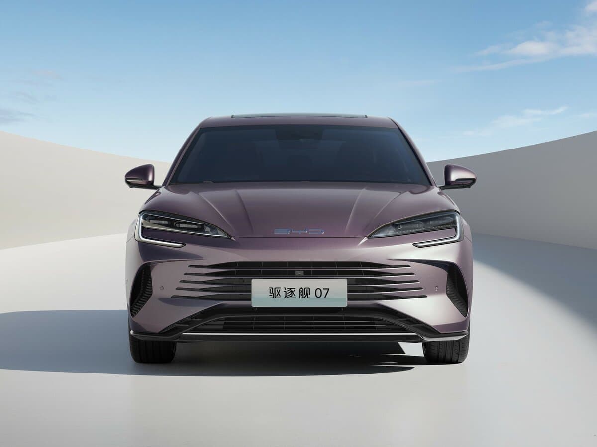 BYD Seal 07 I — Öndən