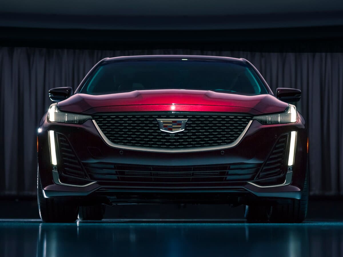 Cadillac CT5 I — Öndən