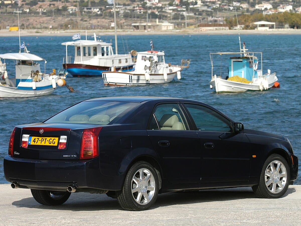Cadillac CTS I — 3/4 arxadan