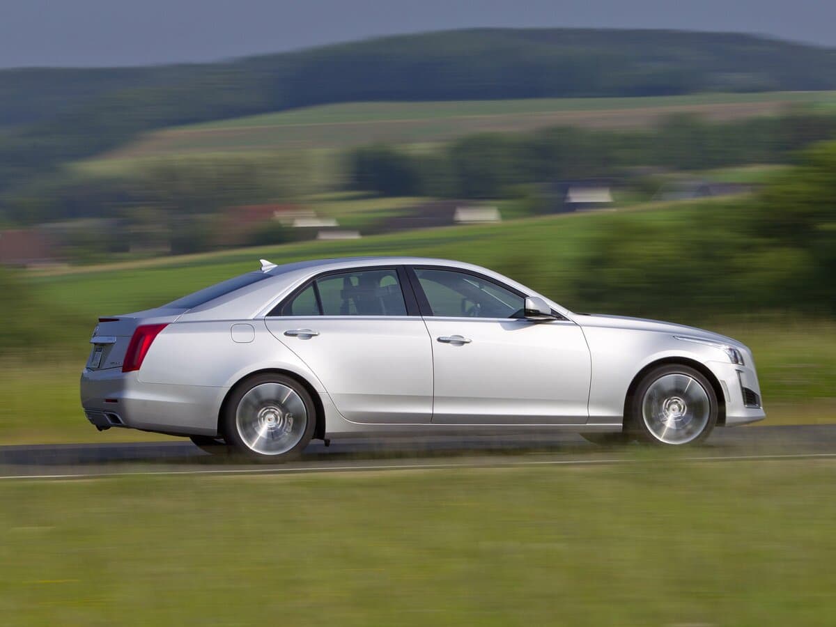 Cadillac CTS III — Yandan