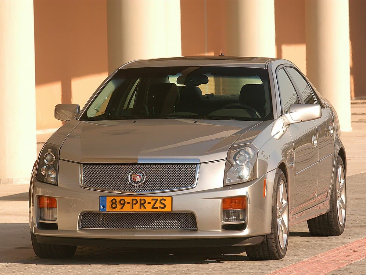Cadillac CTS-V I — Öndən