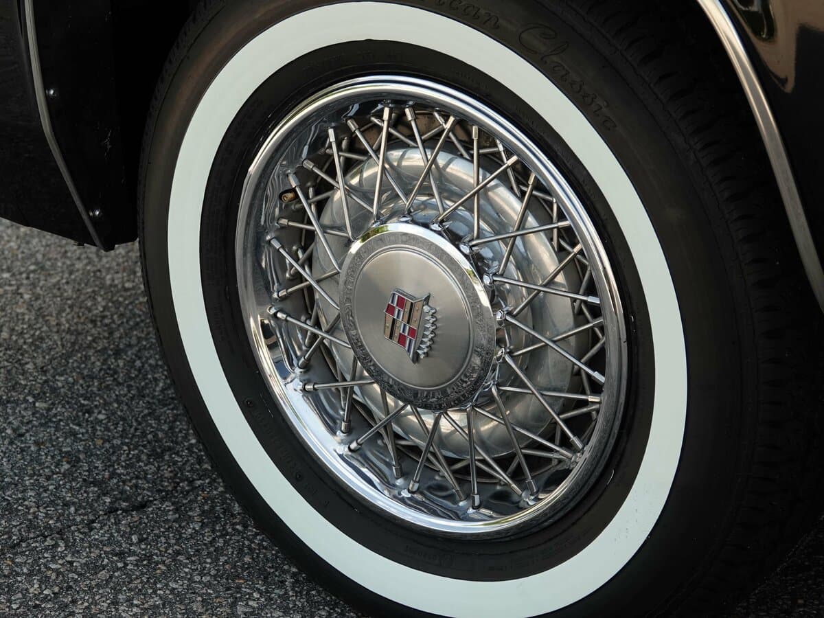 Cadillac DeVille V — Təkər