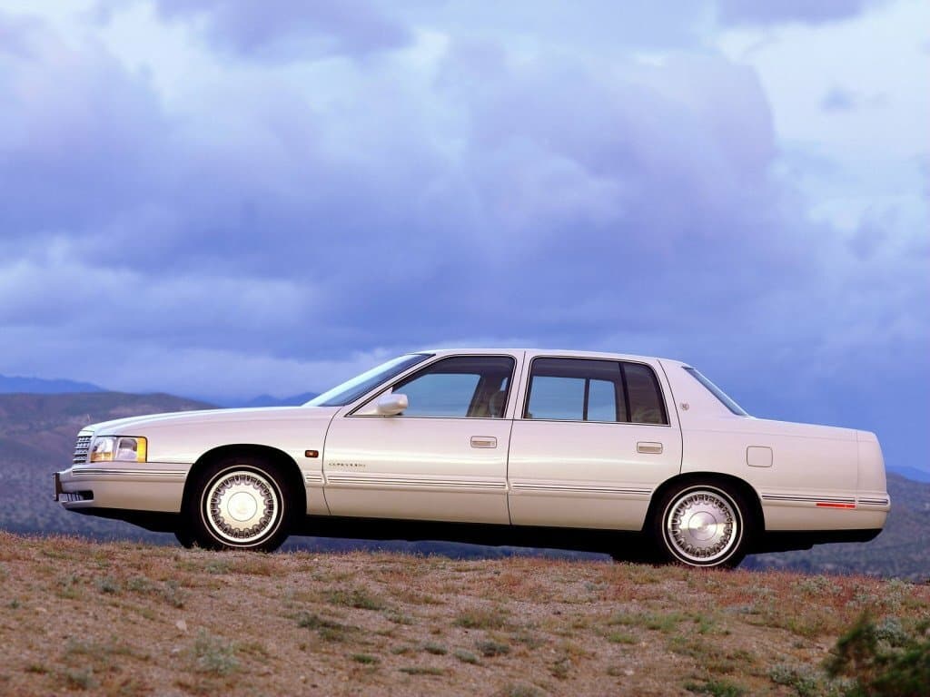 Cadillac DeVille VII — Yandan