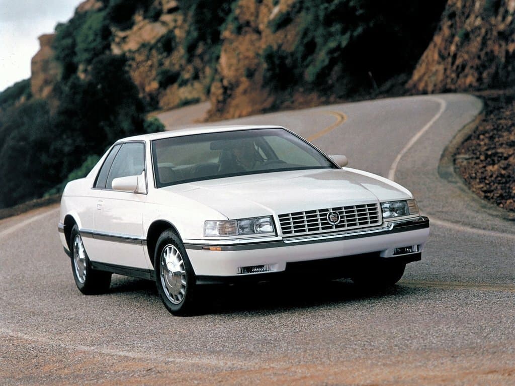 Cadillac Eldorado XII — Öndən