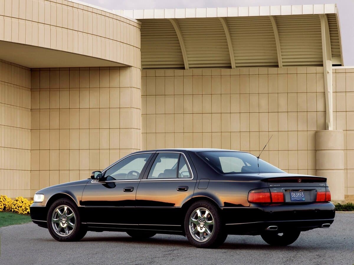 Cadillac Seville V — 3/4 arxadan
