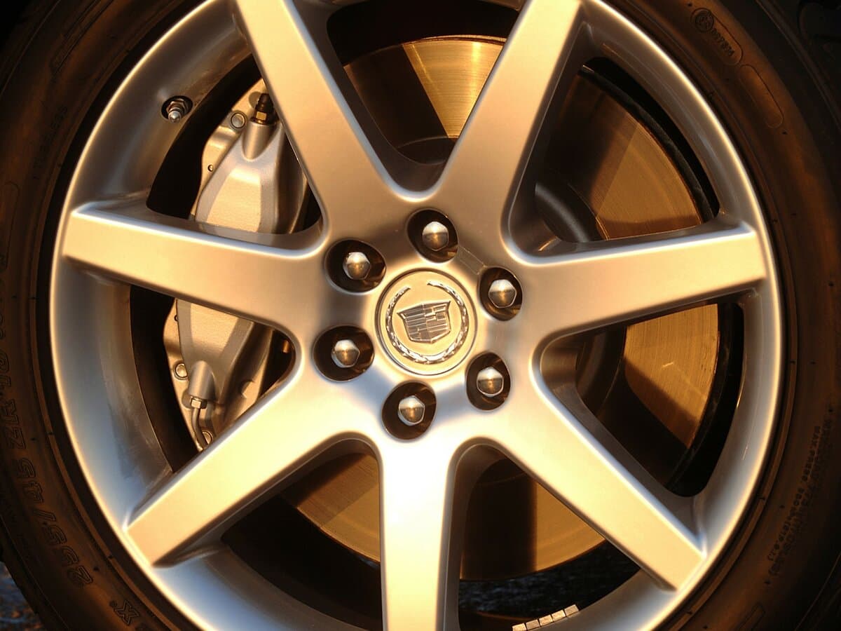 Cadillac STS I — Təkər
