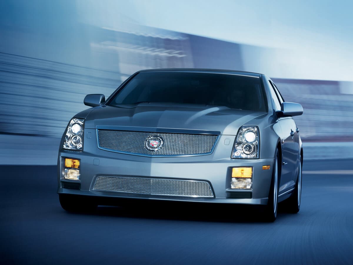 Cadillac STS-V I — Öndən