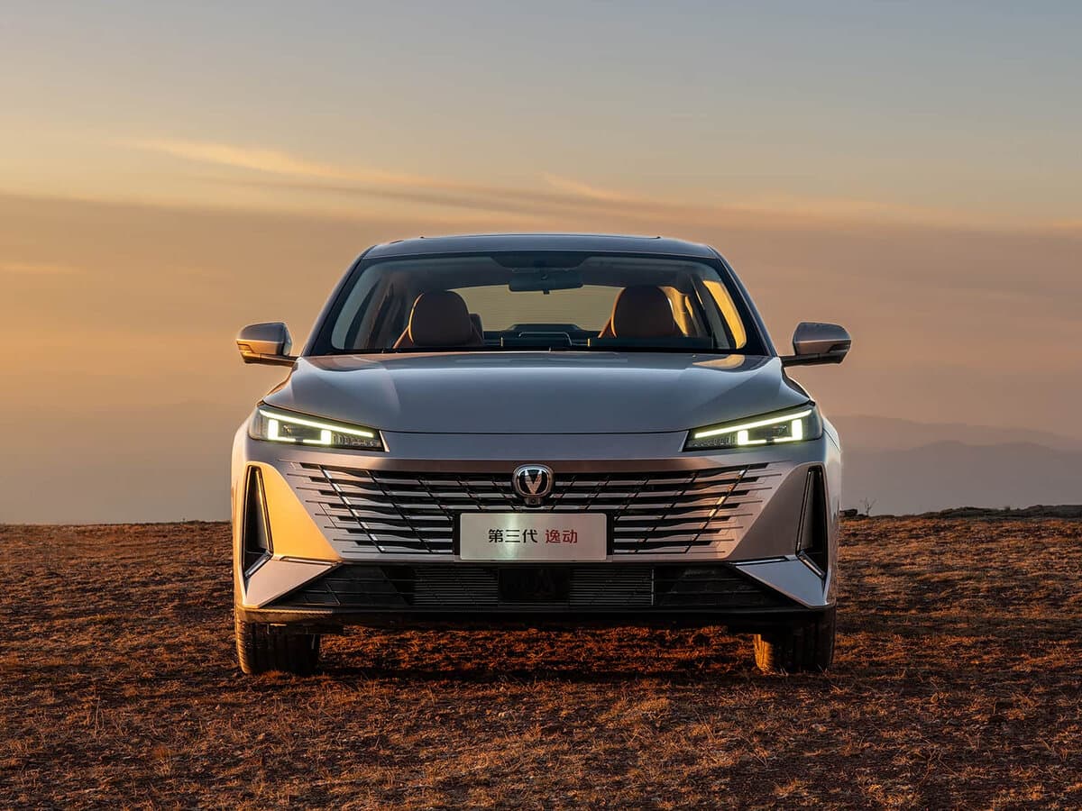 Changan Eado III — Öndən