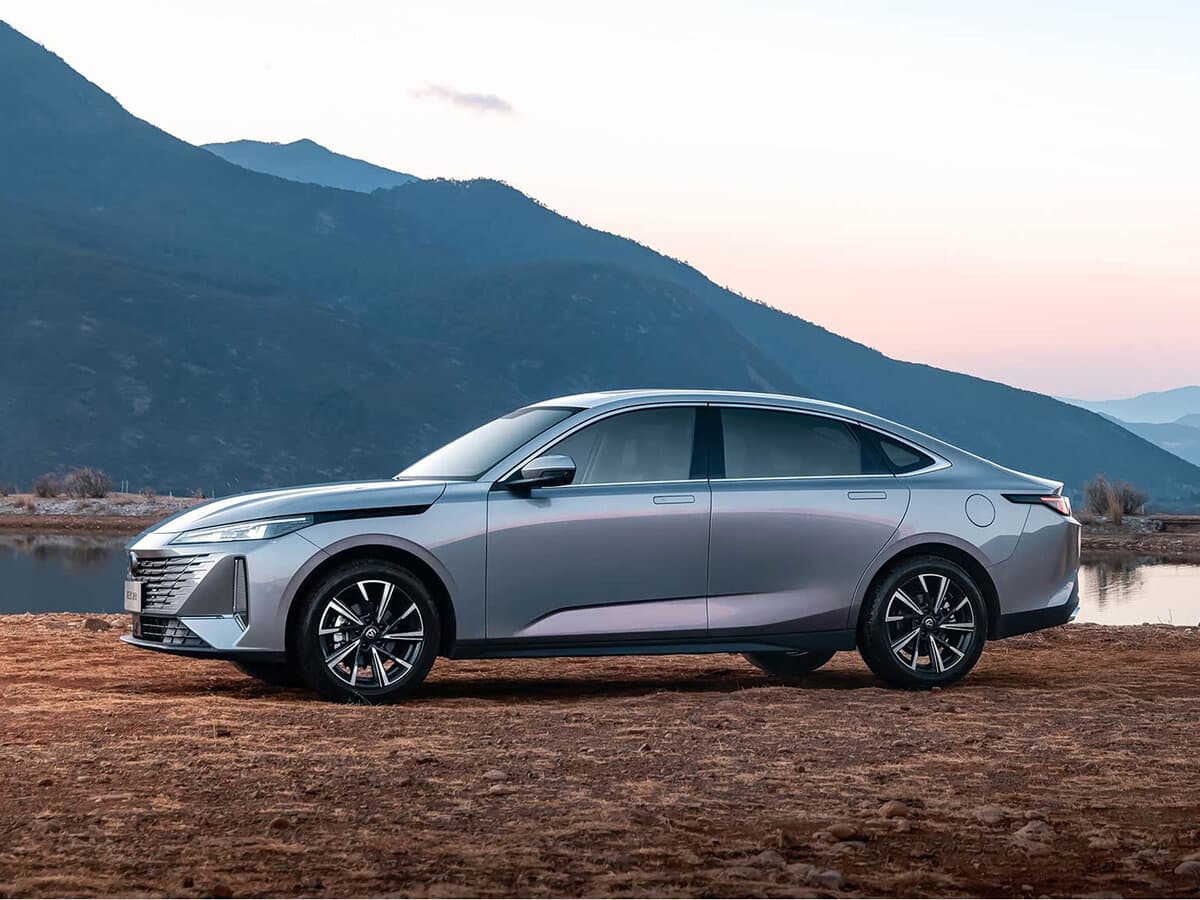 Changan Eado III — Yandan