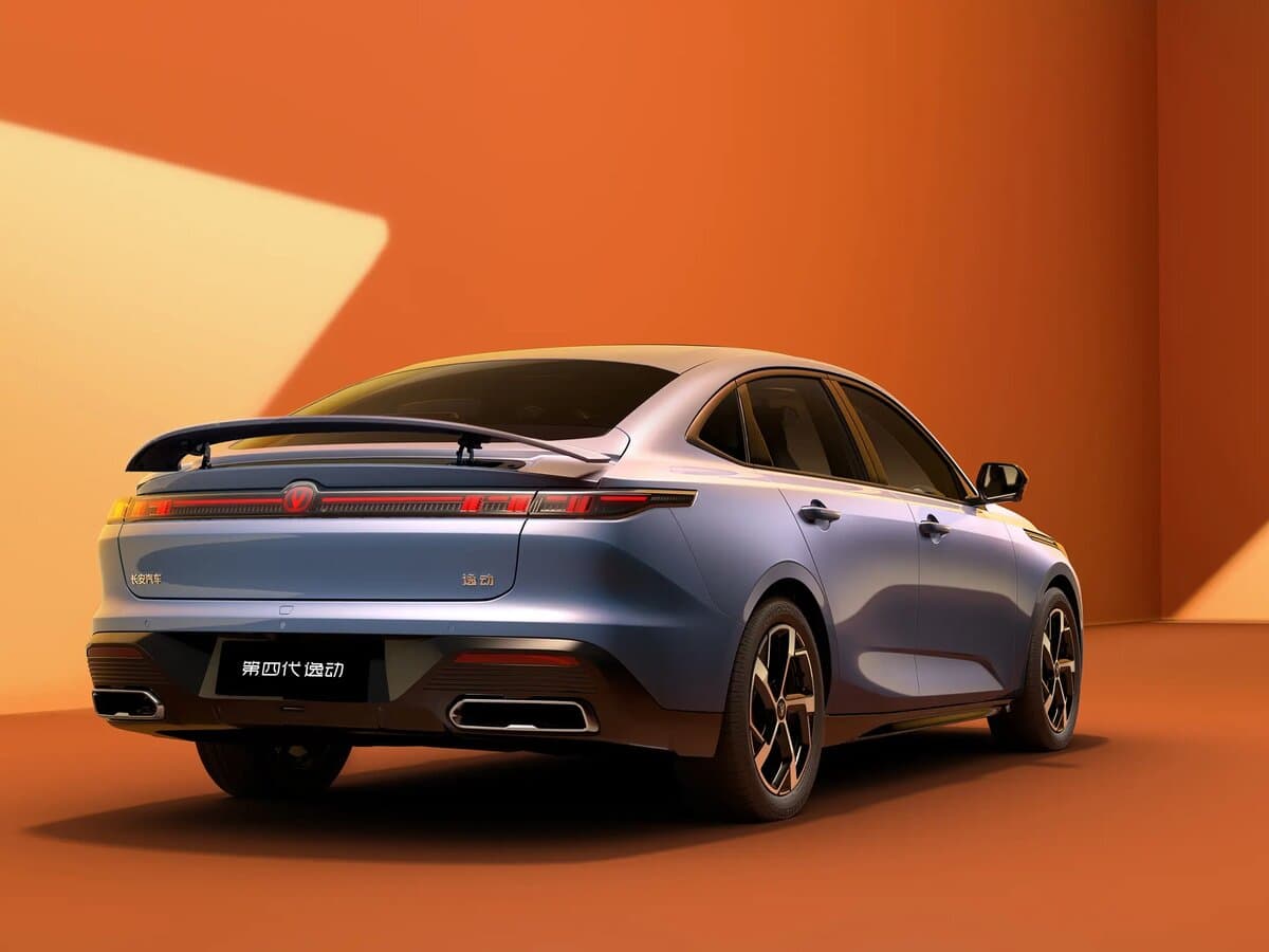 Changan Eado IV — 3/4 arxadan