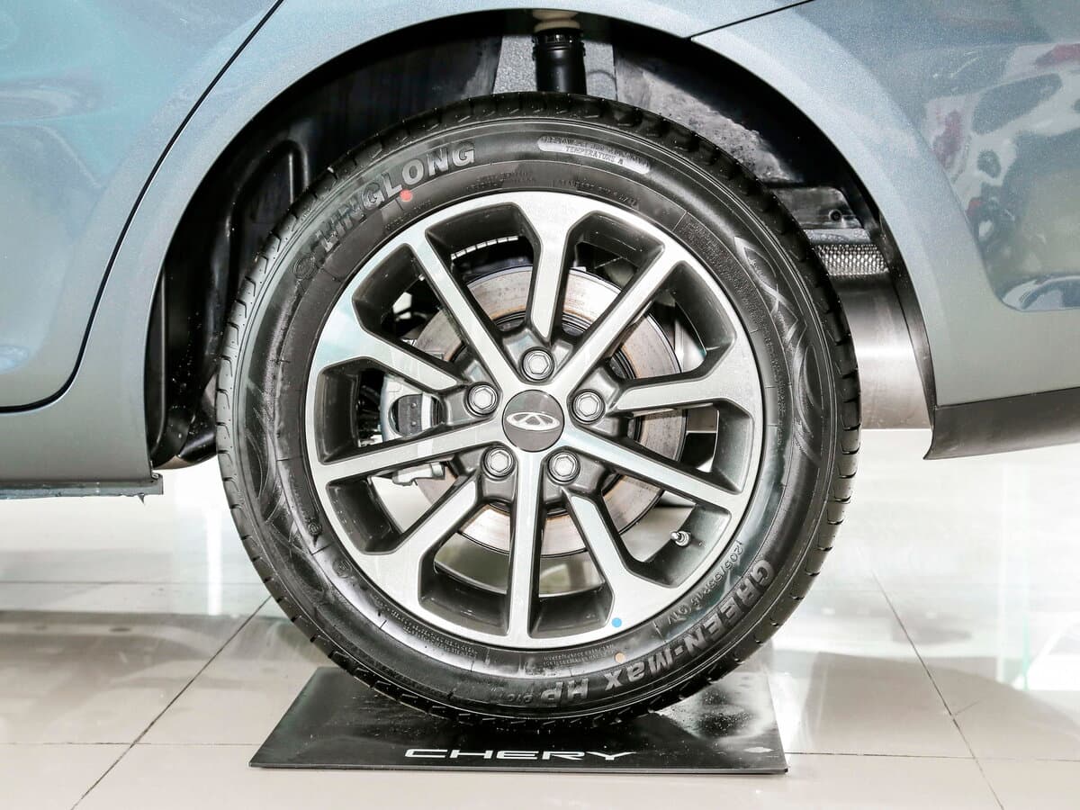 Chery Arrizo 5 I — Təkər