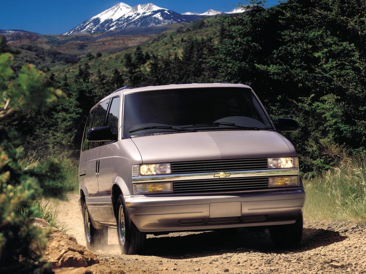 Chevrolet Astro II — Öndən