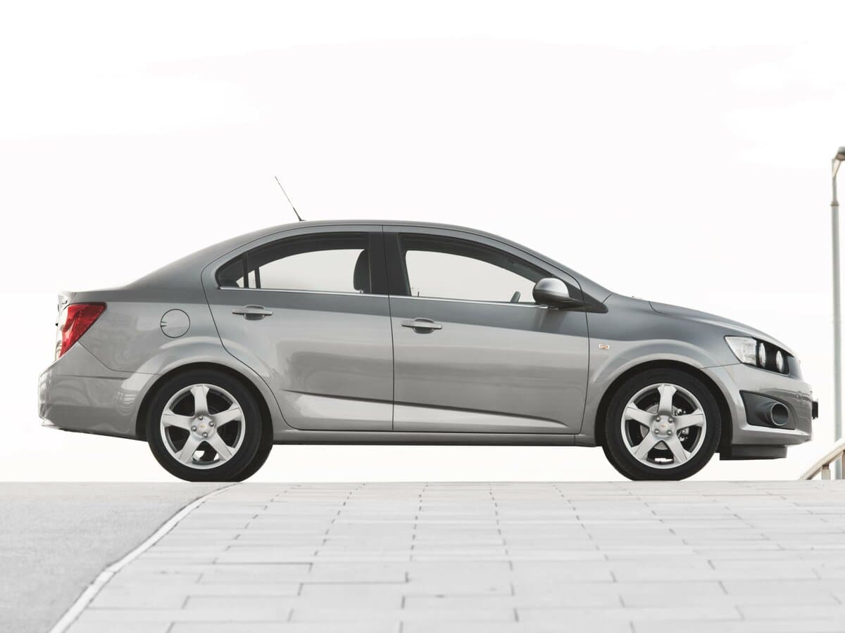 Chevrolet Aveo II — Yandan