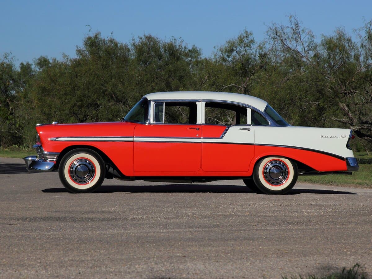 Chevrolet Bel Air II — Yandan