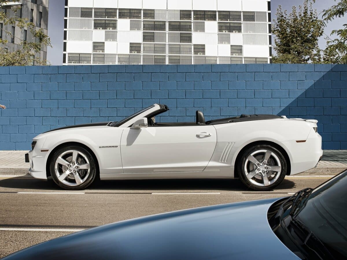 Chevrolet Camaro V — Yandan