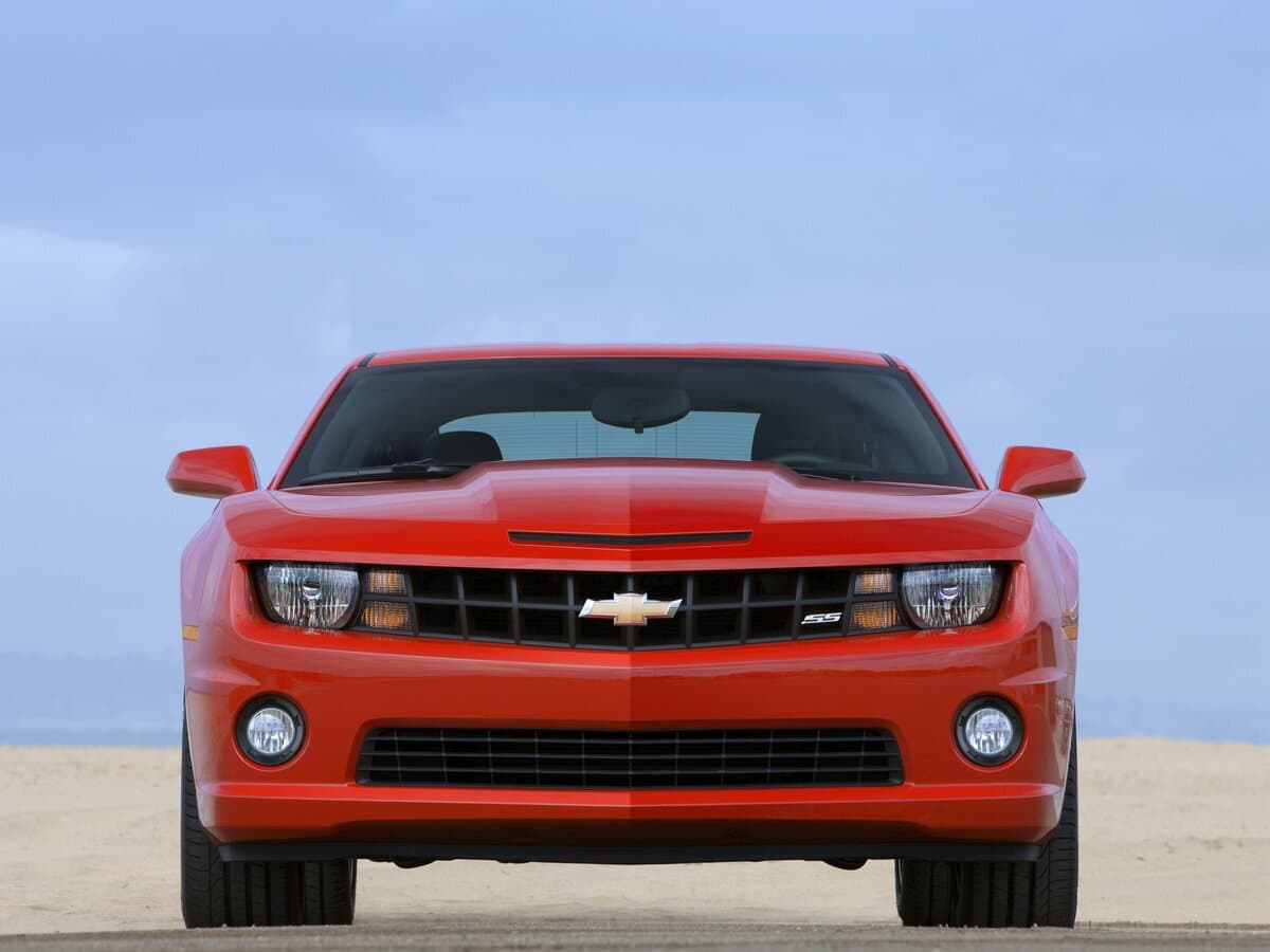Chevrolet Camaro V — Öndən