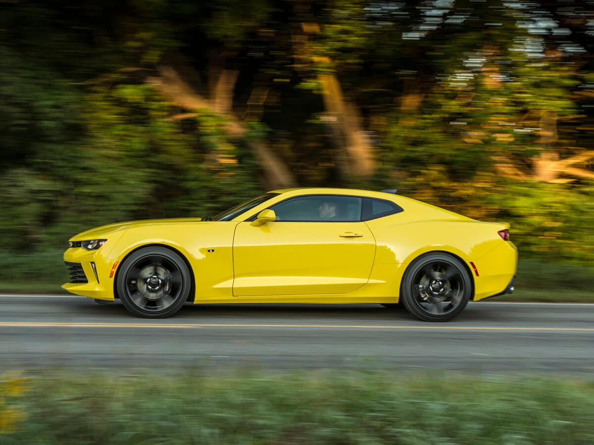 Chevrolet Camaro VI — Yandan