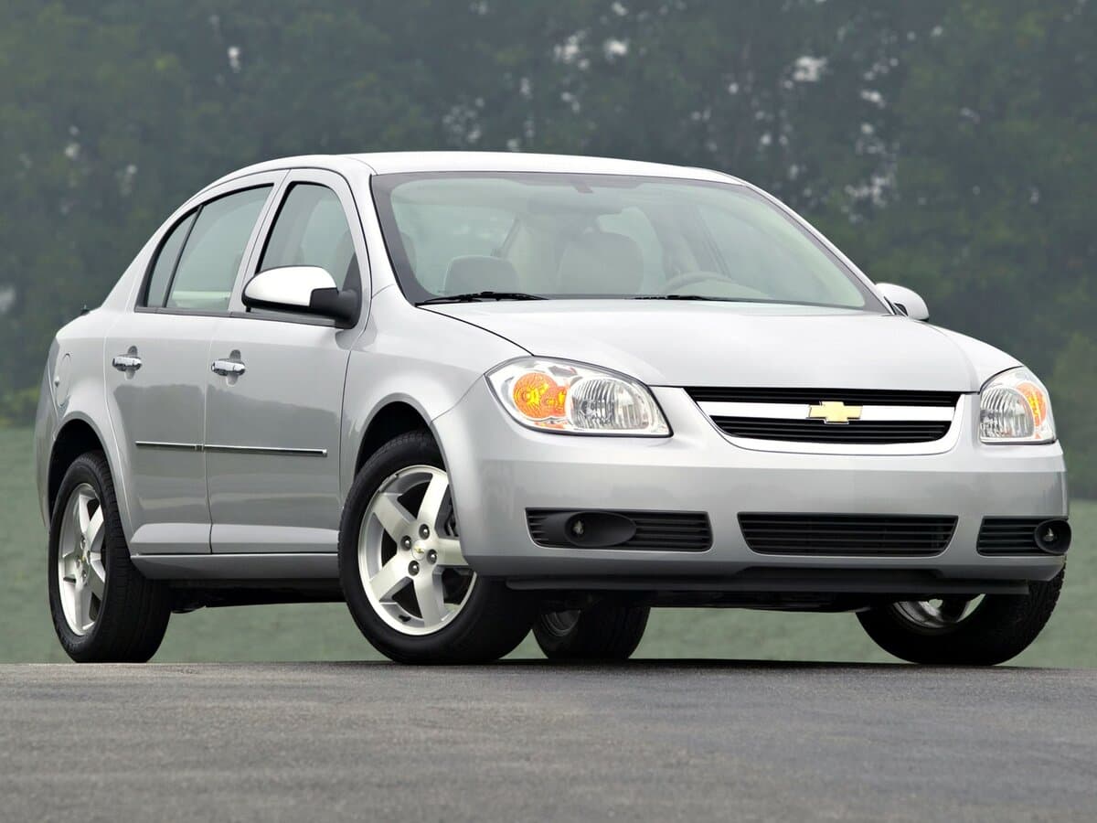 Chevrolet Cobalt I — Öndən
