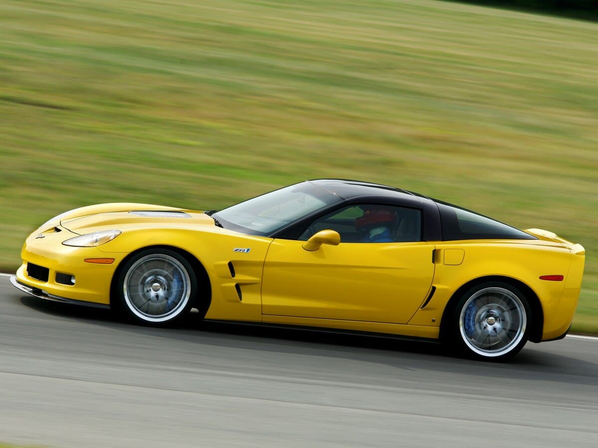 Chevrolet Corvette C6 — Yandan