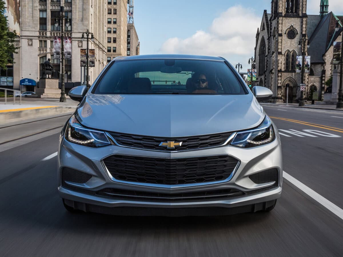 Chevrolet Cruze II — Öndən