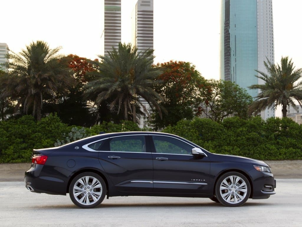Chevrolet Impala X — Yandan
