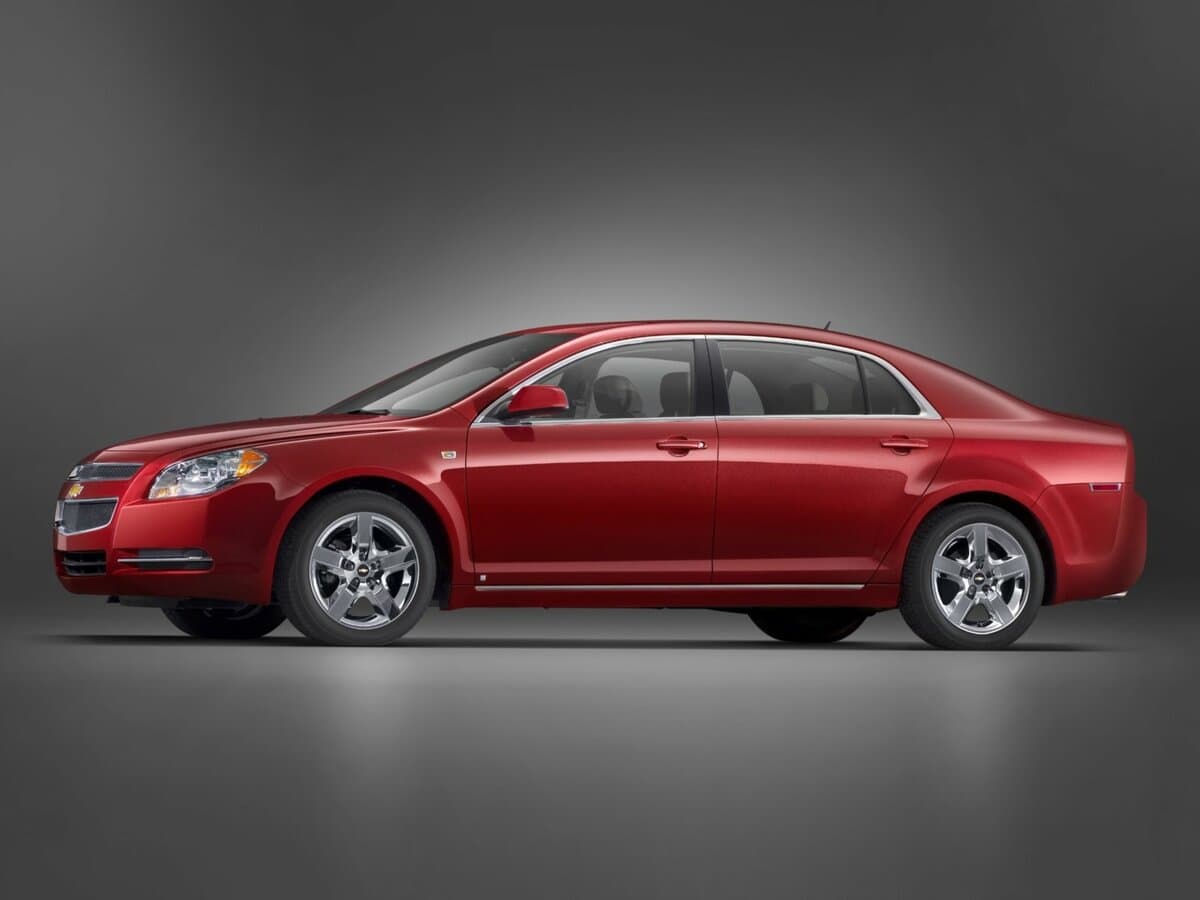 Chevrolet Malibu VII — Yandan