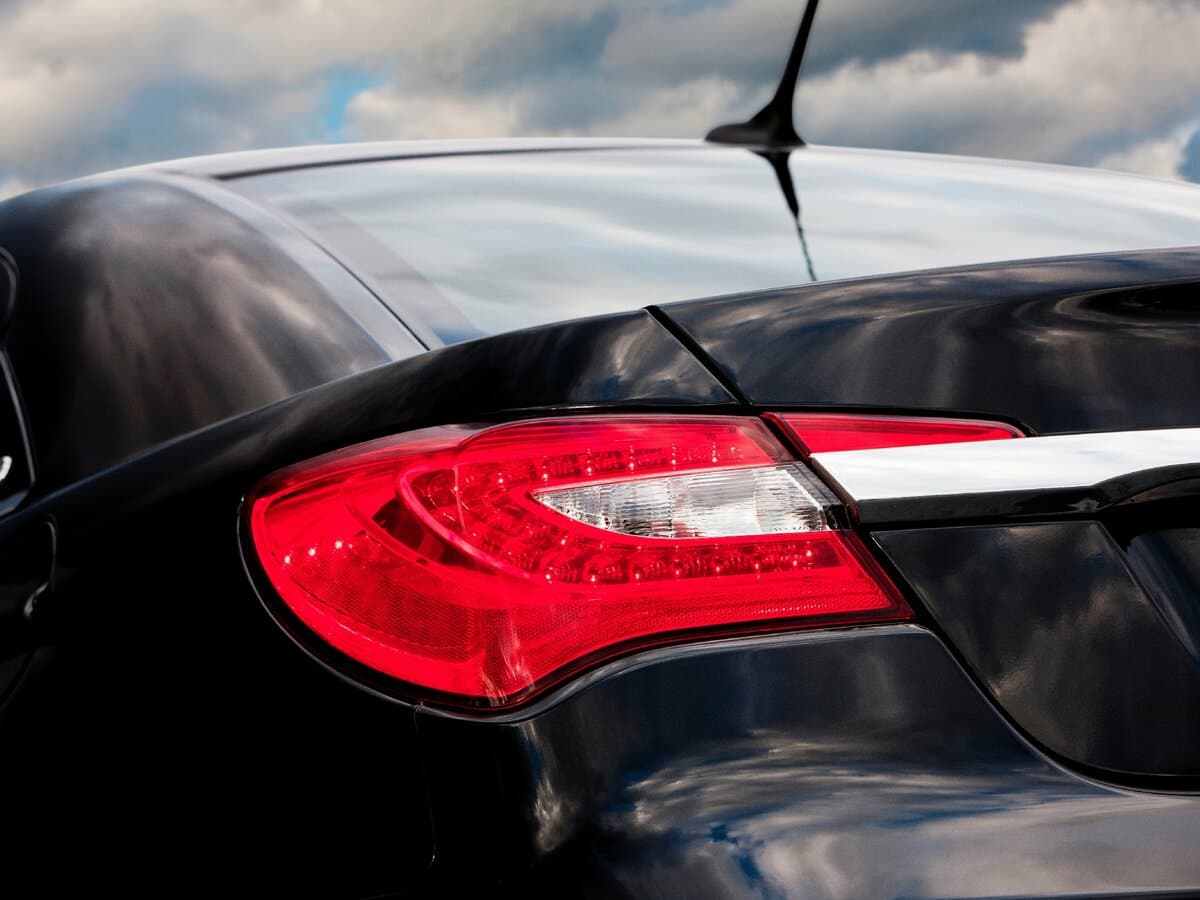 Chrysler 200 I — Detal