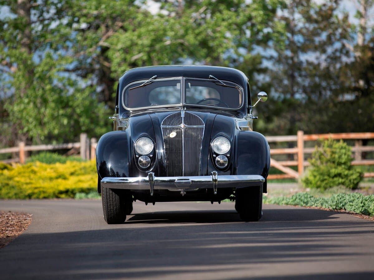 Chrysler Imperial III — Öndən