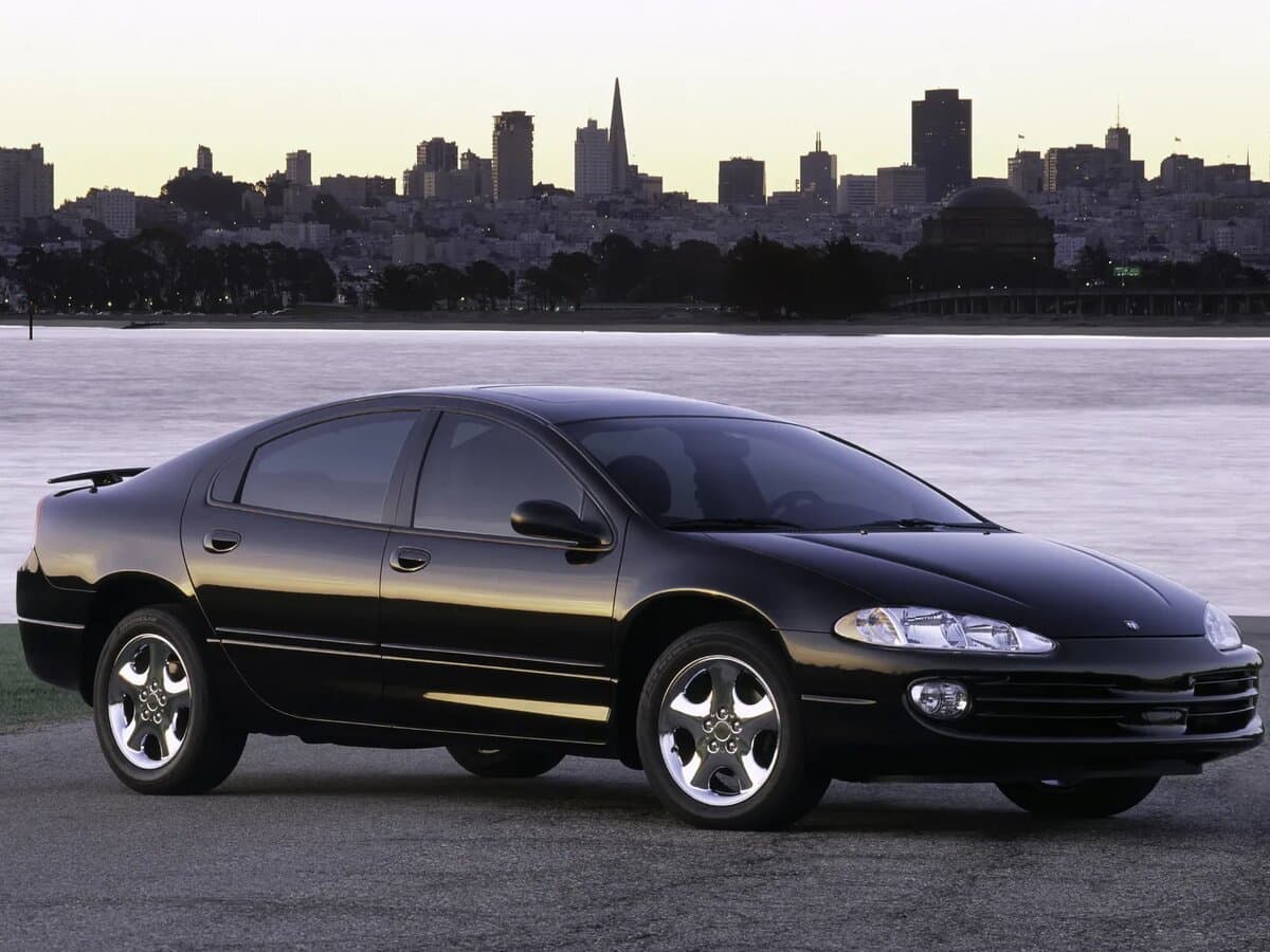 Chrysler Intrepid II — Yandan