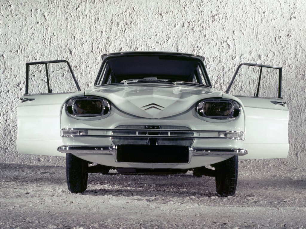 Citroen Ami 1961 – 1978 — Öndən