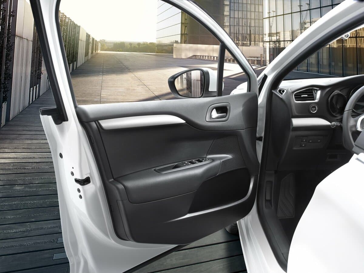 Citroen C4 II — Qapı