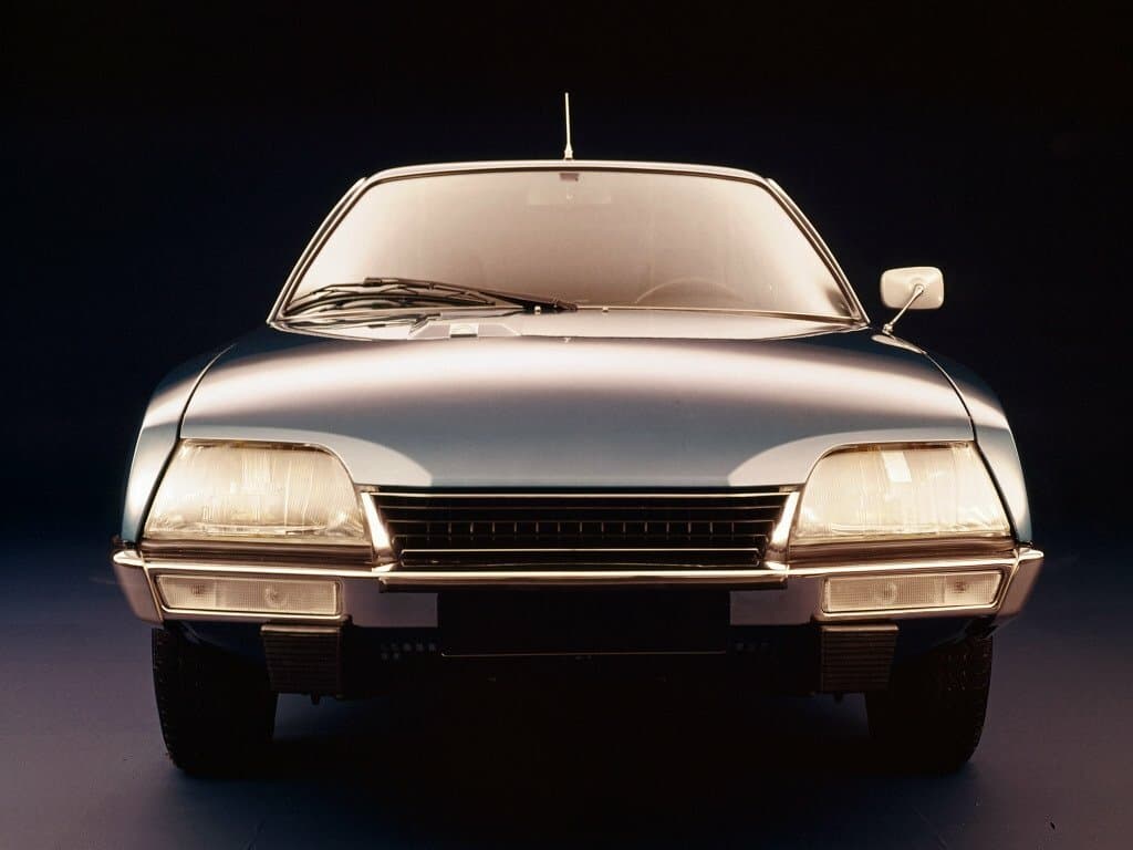 Citroen CX I — Öndən