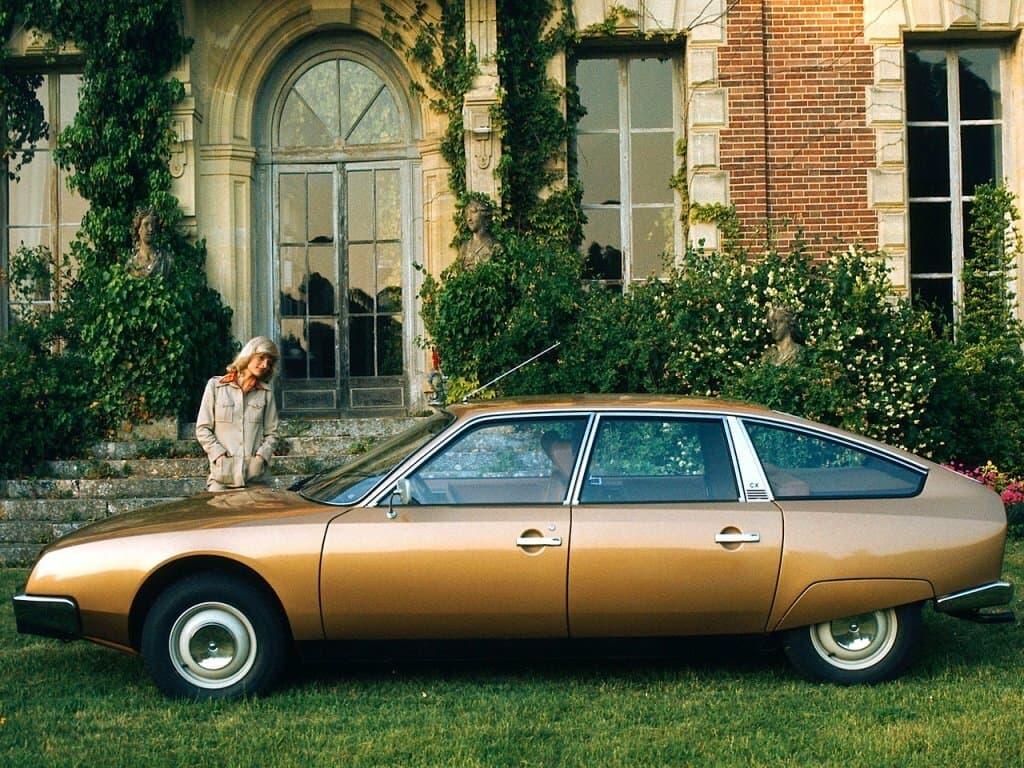 Citroen CX I — Yandan