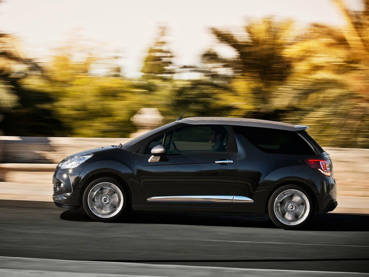 Citroen DS3 I — Yandan
