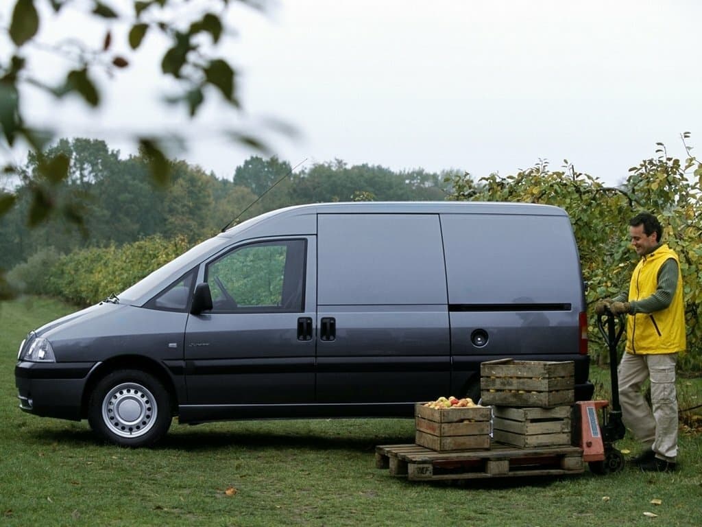Citroen Jumpy I — Yandan