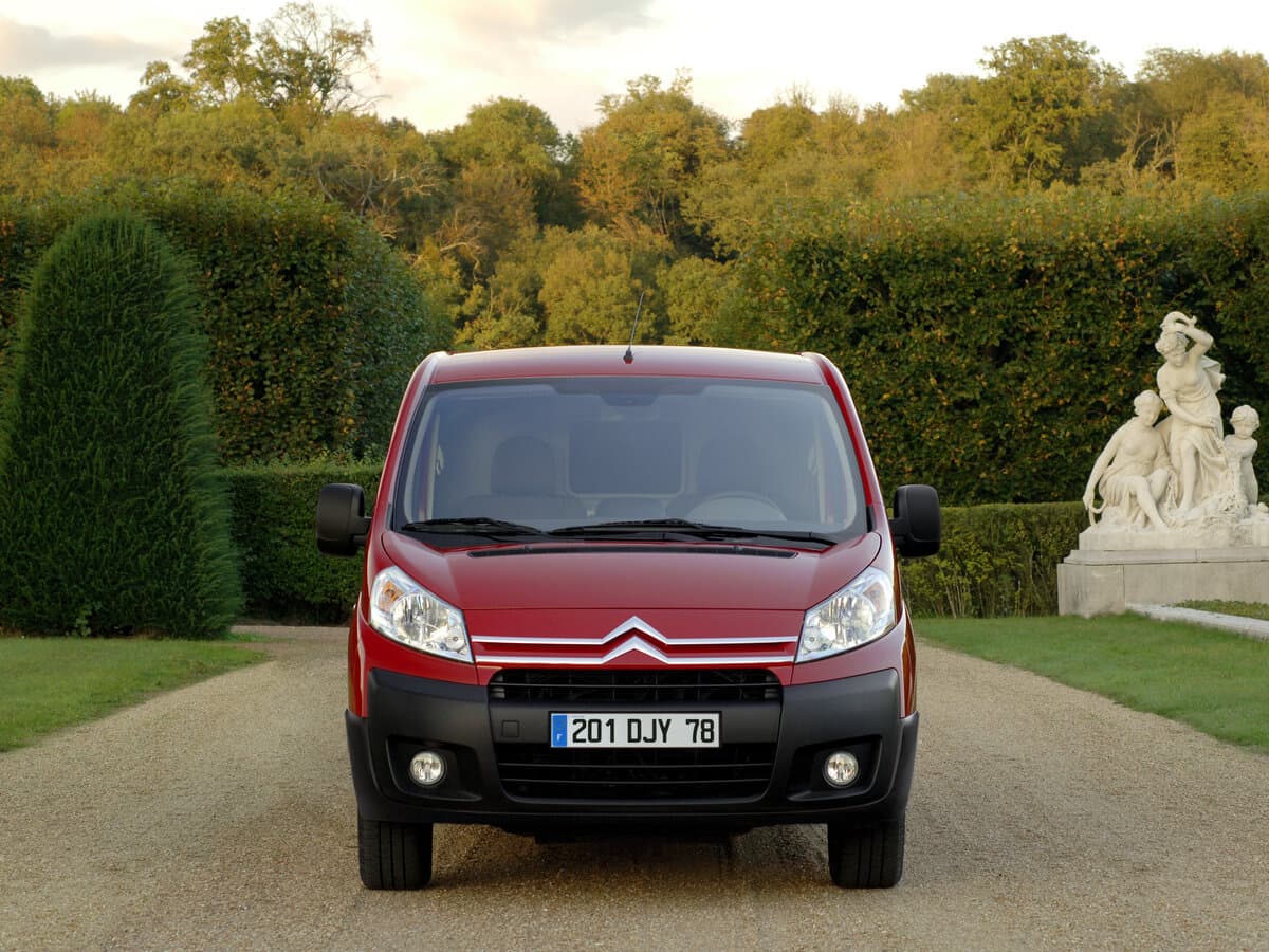 Citroen Jumpy II — Öndən