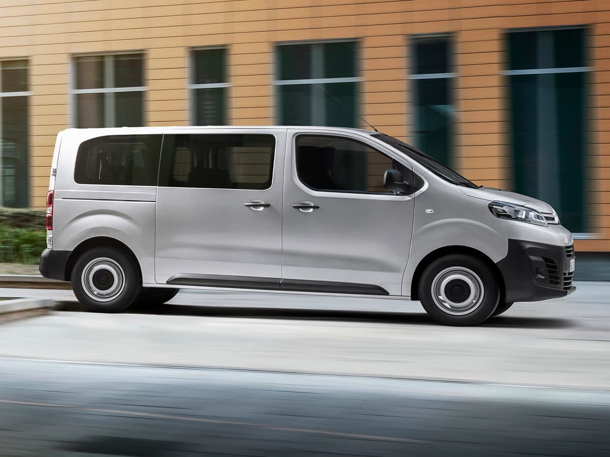 Citroen Jumpy III — Yandan