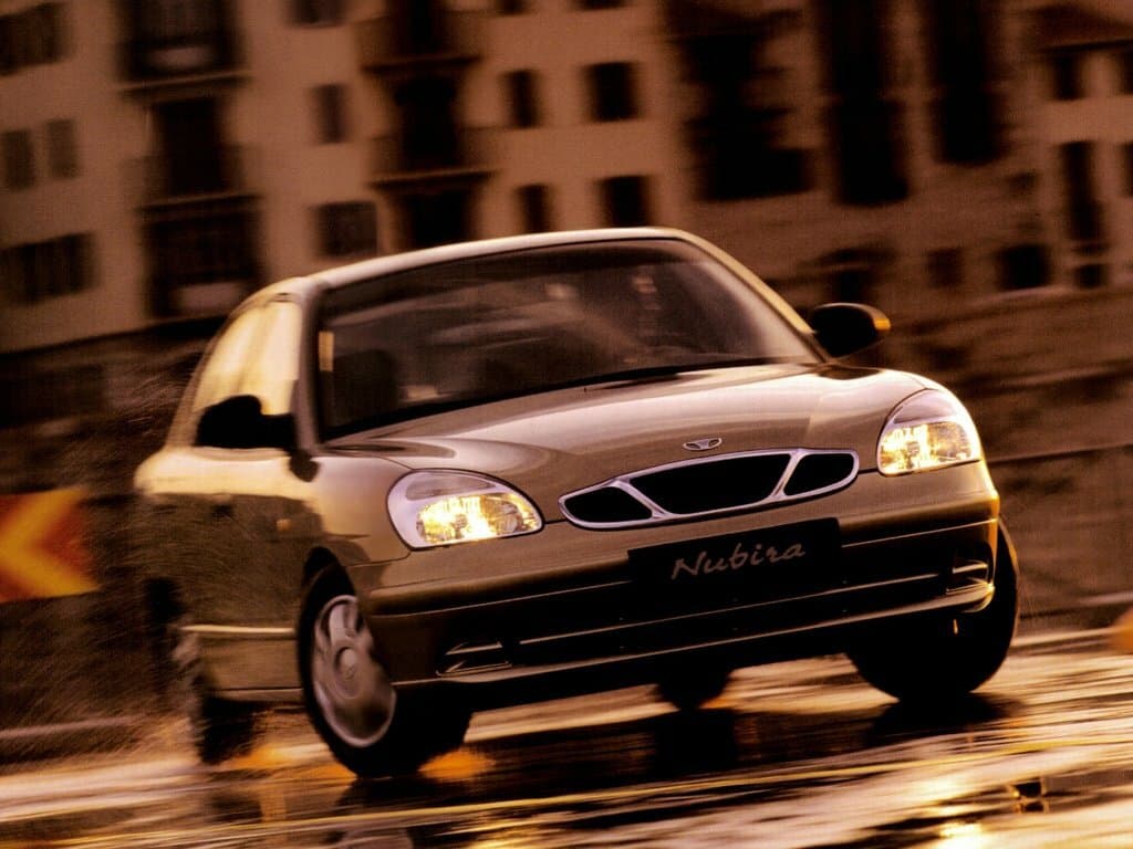 Daewoo Nubira II — Öndən