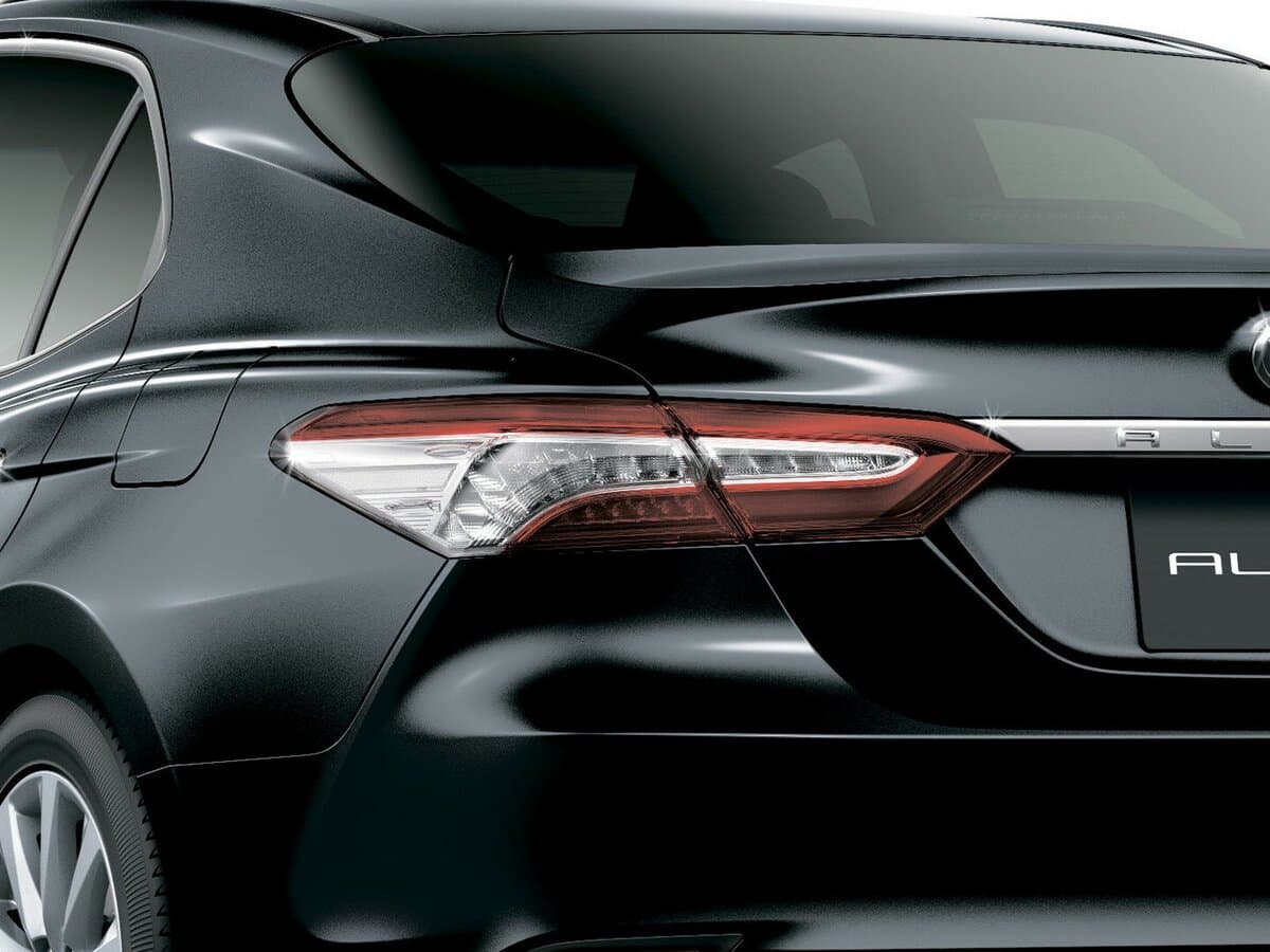 Daihatsu Altis V — Detal