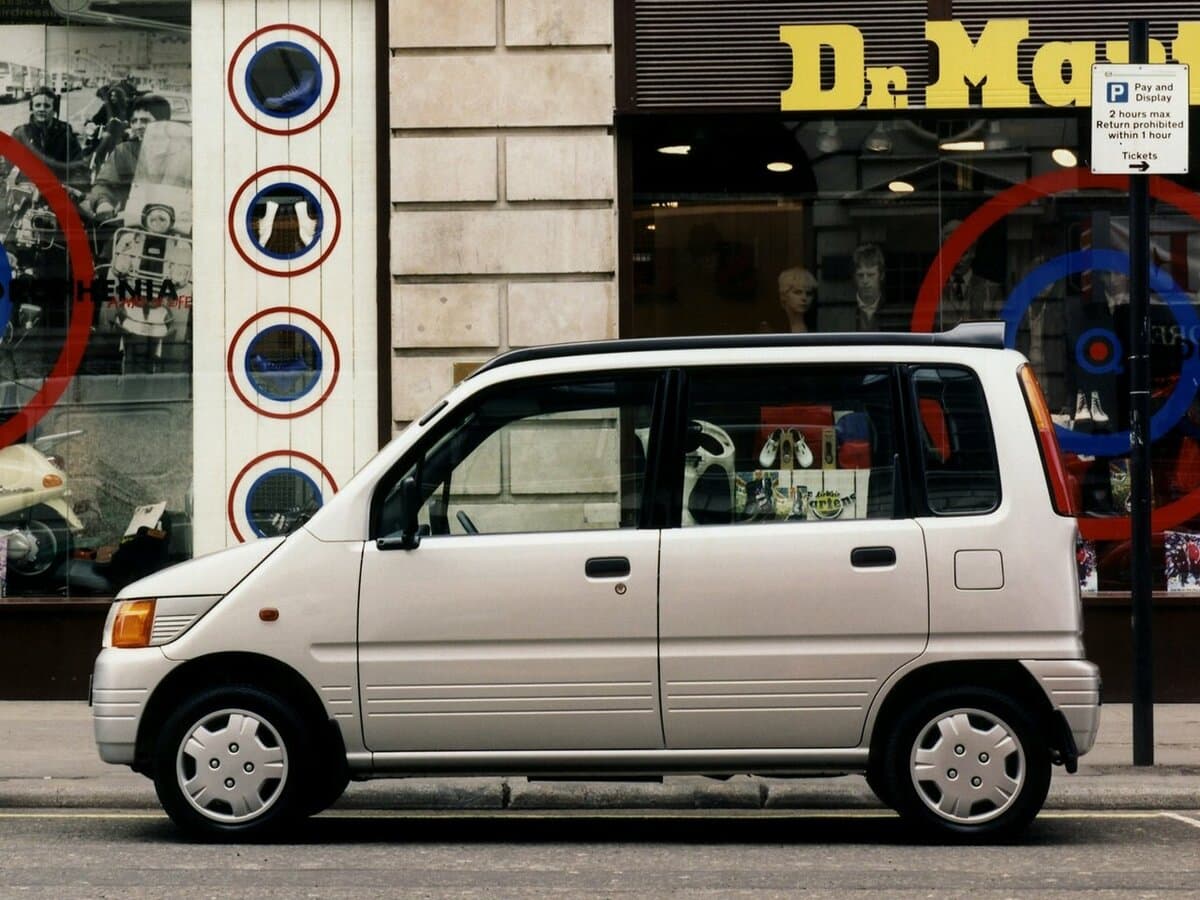 Daihatsu Move I — Yandan