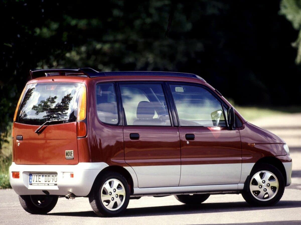 Daihatsu Move II — 3/4 arxadan