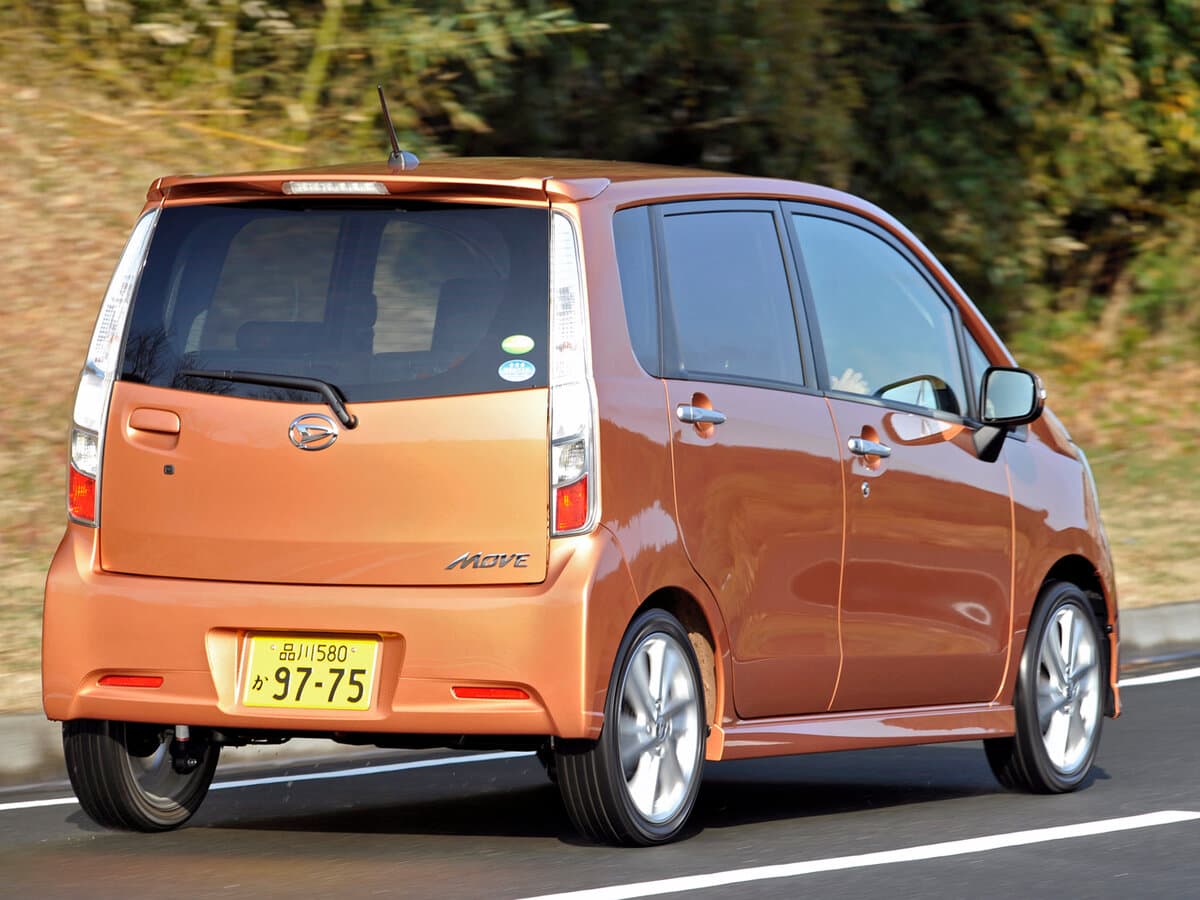 Daihatsu Move V — Arxadan