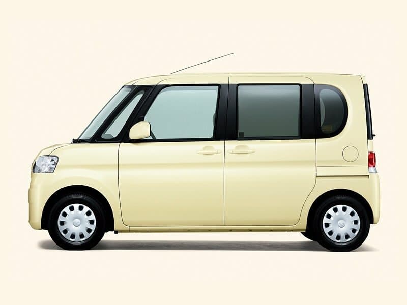 Daihatsu Tanto II — Yandan