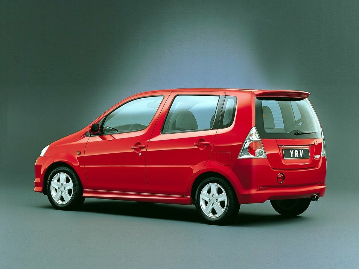 Daihatsu YRV I — 3/4 arxadan