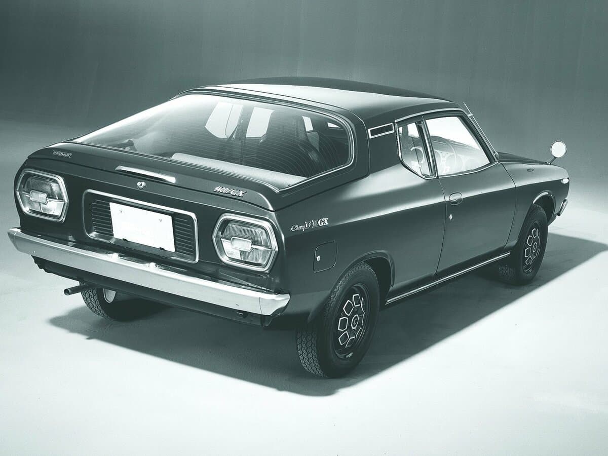 Datsun Cherry II — 3/4 arxadan